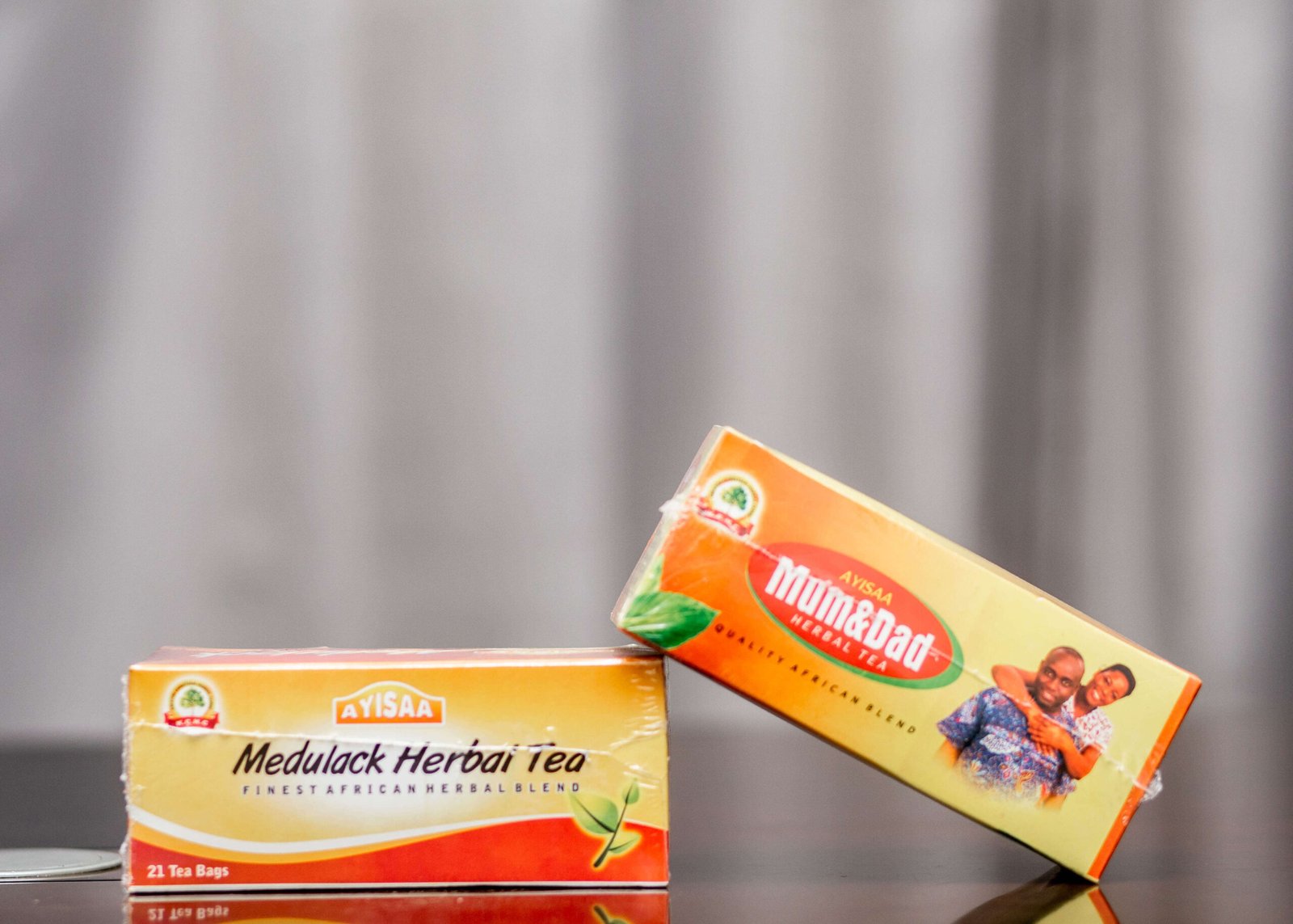 Dr Nancy Coffie founder & CEO<br />
Director l